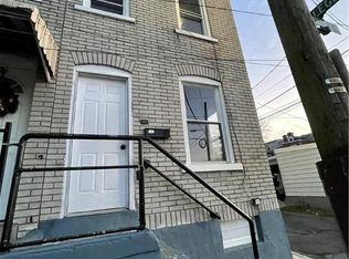 424 W Whitehall St, Allentown, PA 18102