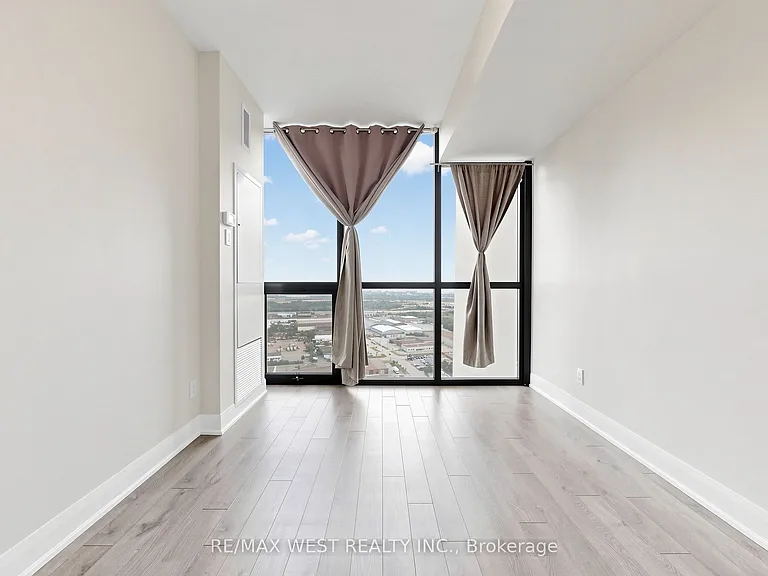 2900 Highway 7 Rd #2602 — Photo 22