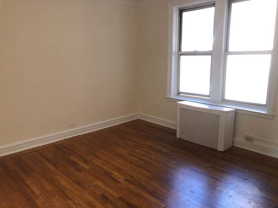 1st image of 260 Seaman Ave APT E2