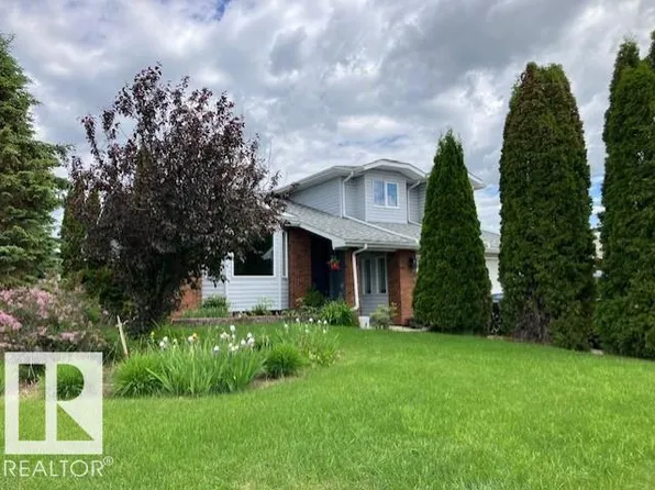 5126 60th Ave, Vegreville, AB T9C 1J1