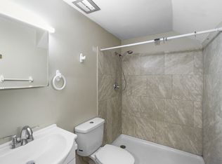 1111 E Genesee St APT 4, Syracuse, NY 13210