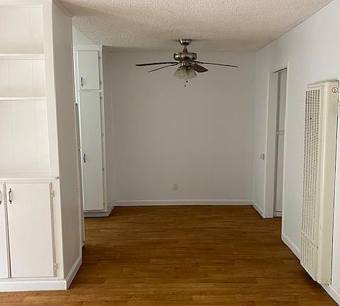 3rd image of 4147 42nd St APT 3