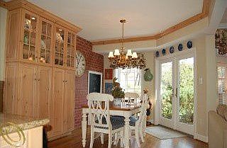 3rd image of 896 Lochmoor Blvd