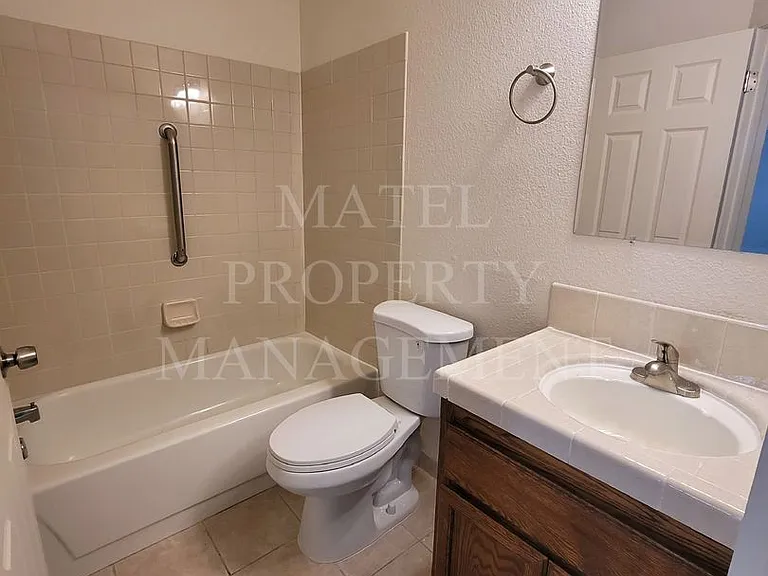 2516 Walnut Grove Way — Photo 12