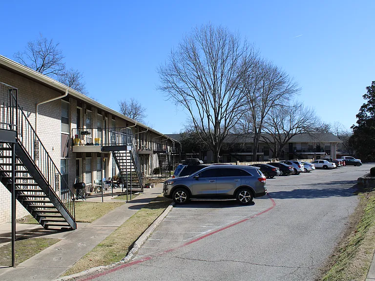 1012 Burton Hill Rd #222 — Photo 4