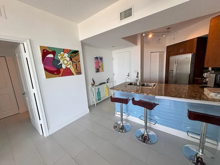 450 N Federal Hwy #515 — Photo 15