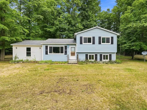 4893 Benjamin Donald Rd, Kingsley, MI 49649