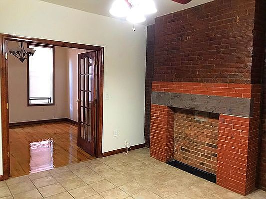 3rd image of 254 E 125th St #7