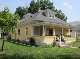828 E Willamette Ave, Colorado Springs, CO 80903