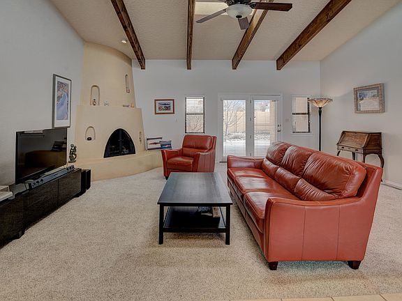 4th image of 7416 Don Diego St NE