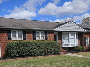 500 Forestview Dr, Colonial Heights, VA 23834