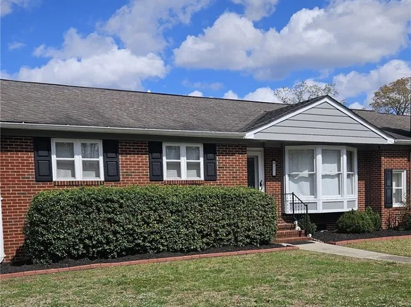 500 Forestview Dr, Colonial Heights, VA 23834
