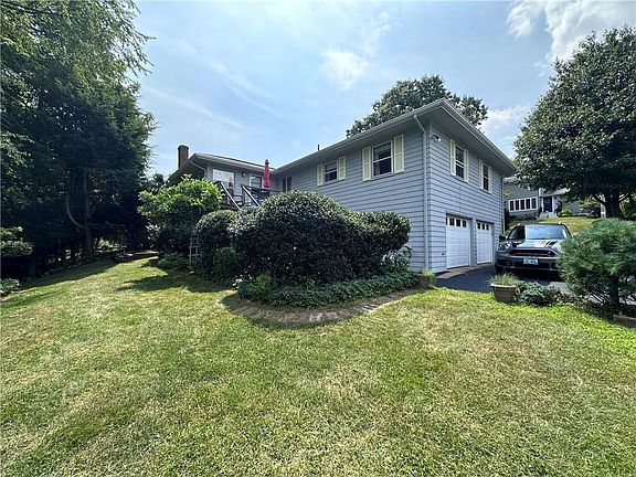 5th image of 8 Browne Hill Ct