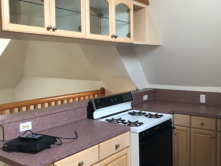4122 Drake St #B — Photo 19