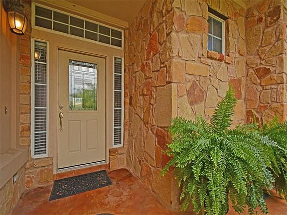 4th image of 219 Canterbury Dr