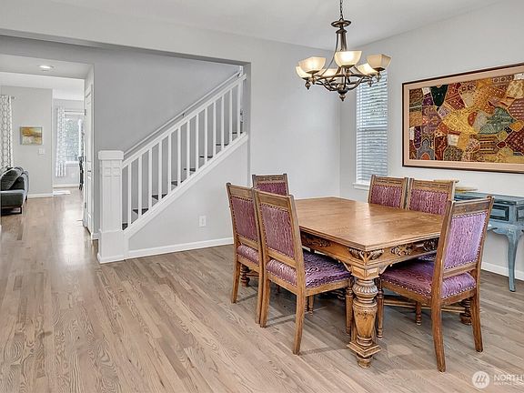 3rd image of 2109 Kennewick Place NE