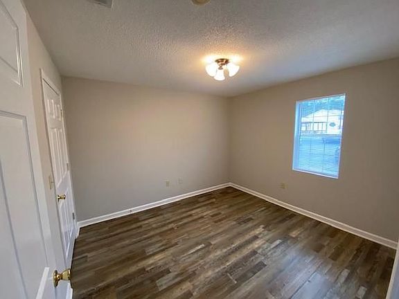 5th image of 95 Rock Garden Pl APT N