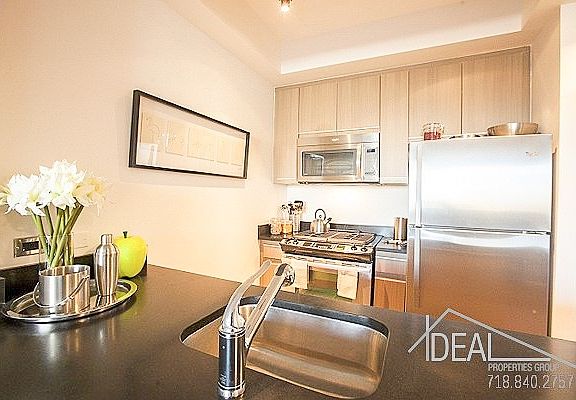 5th image of 44 Rockwell Pl