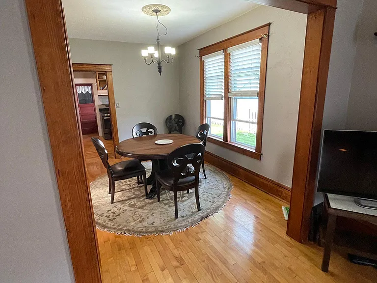 1120 W Harris St — Photo 7