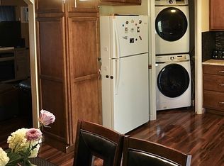 132 Thissell Ave APT 111, Dracut, MA 01826