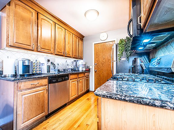 3rd image of 4931 N East River Rd Unit 3A