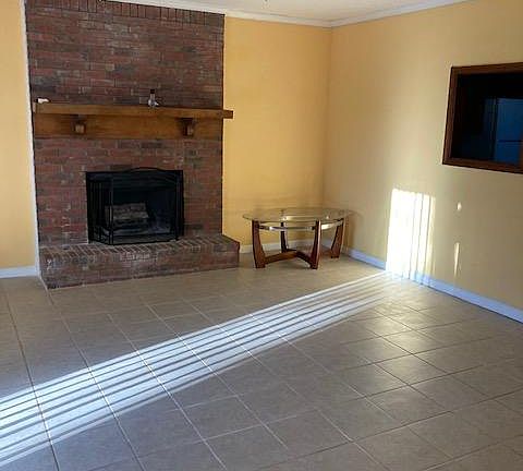 2nd image of 1949 Patterson Cir