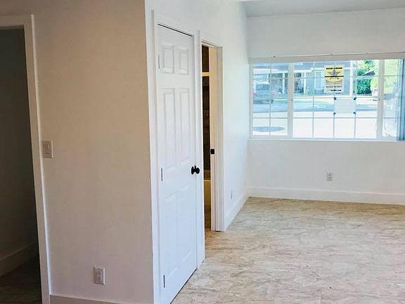 3rd image of 18900 Ballinger St #1