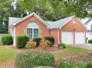 195 Stoneforest Dr, Woodstock, GA 30189