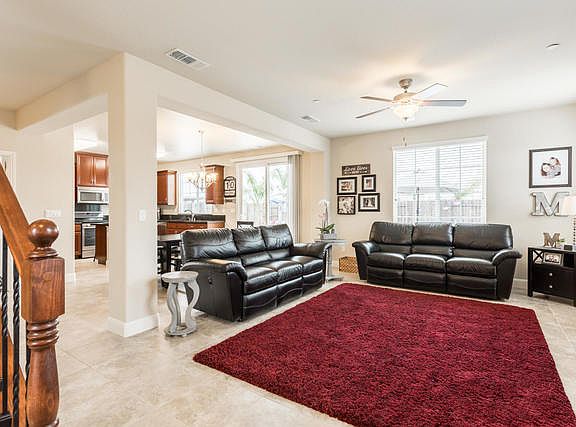 4th image of 2110 Dripping Rock Ln