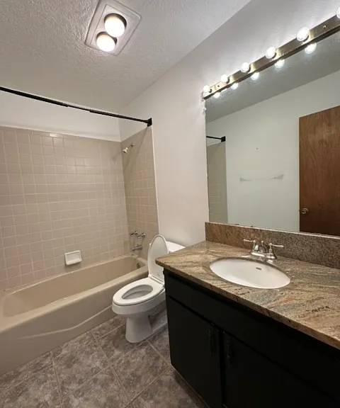 Second Bathroom with Tub