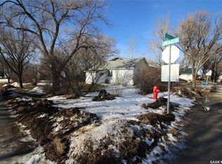 605 3rd Street W, Shaunavon, SK S0N 2M0
