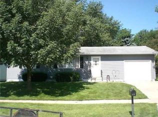 2930 9th St, Marion, IA 52302