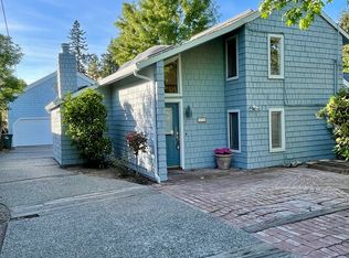 2050 Ashton Ave, Menlo Park, CA 94025