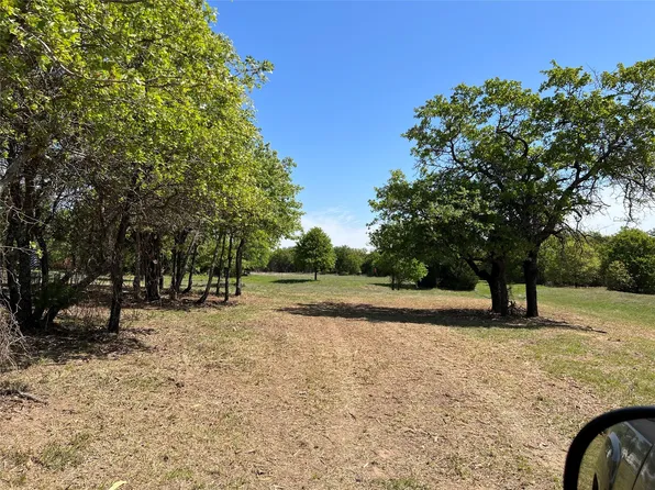 3248 Montague Rd, Bowie, TX 76230