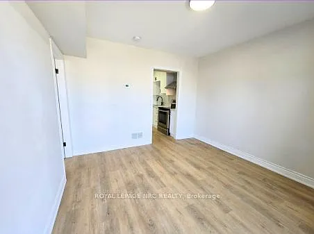 Building Photo - 129 Durham St #1