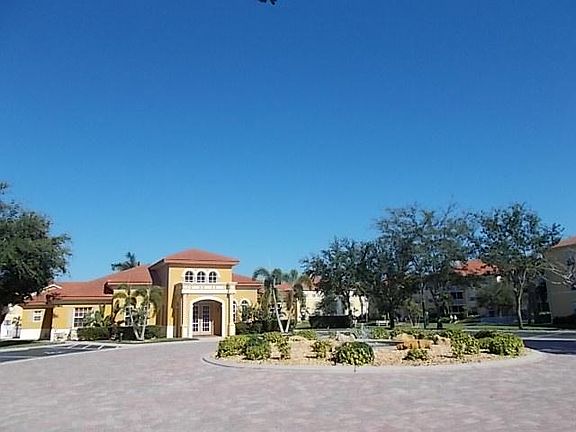 2nd image of 4122 Residence Dr APT 114