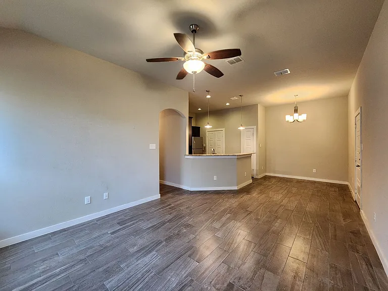 526 Creekside Frst — Photo 5
