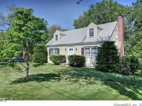 9 Lee Drive, Fairfield, CT 06824