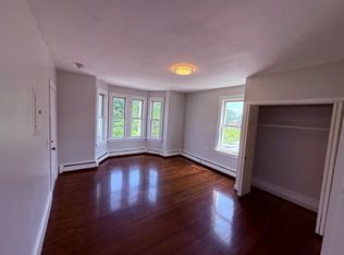 262 S Common St APT 3, Lynn, MA 01905