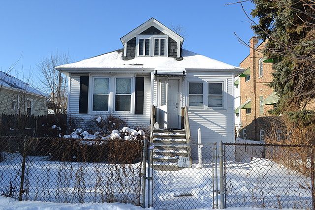 1st image of 2434 N Oak Park Ave
