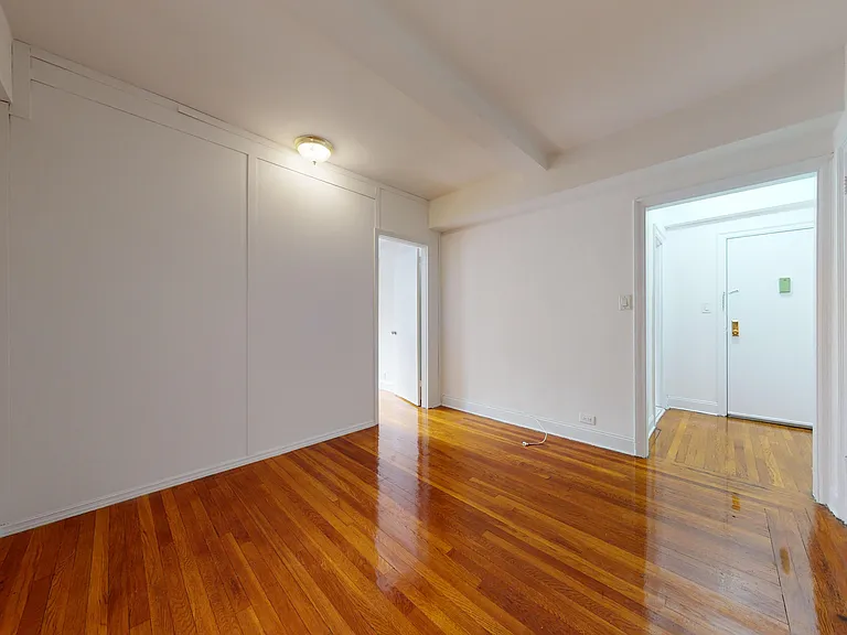 301 E 38th St #15J — Photo 4