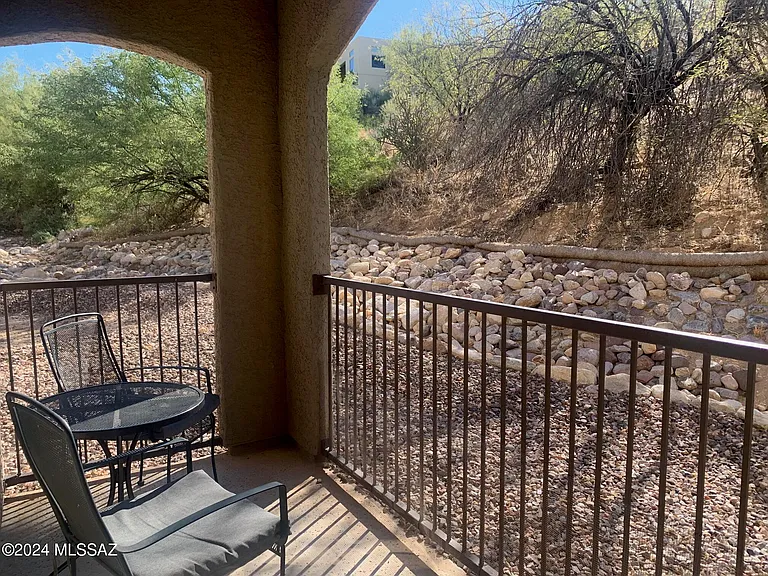1500 E Pusch Wilderness Dr #13105 — Photo 20