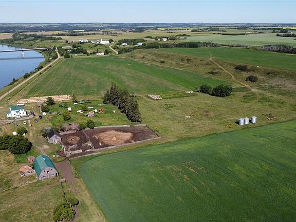 3rd image of 121048 Township Road 555