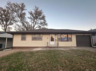 5317 N 45th St, Omaha, NE 68104