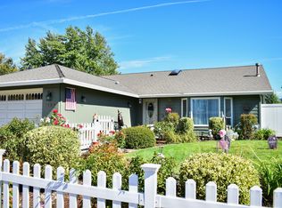 1122 Easthills Ct, Medford, OR 97504