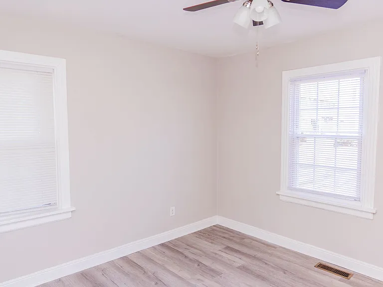 1405 Winder St — Photo 11
