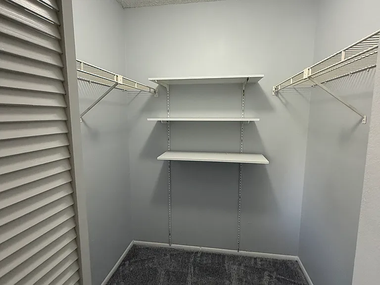 6010 Laketree Ln #F — Photo 10