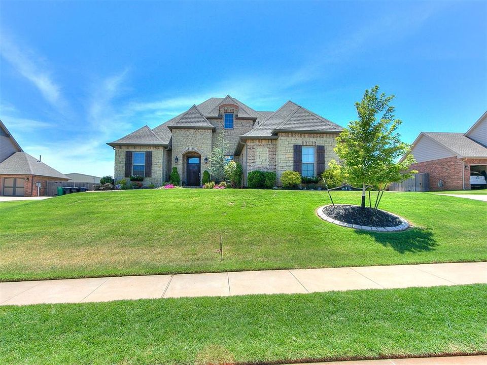 1st image of 15609 Colonia Bella Dr
