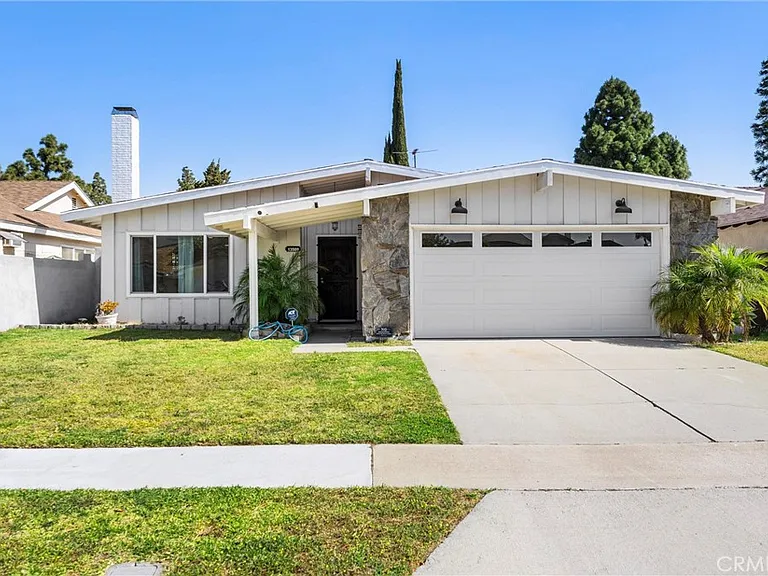 13509 Destino St — Photo 35