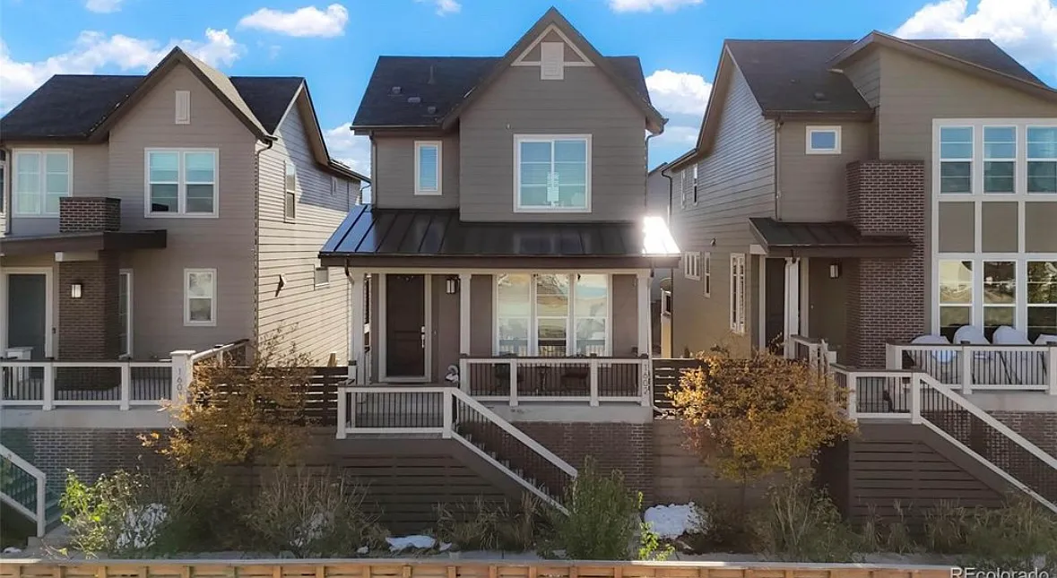 3 bed, 2307 sqft, $3,400 — Photo 1